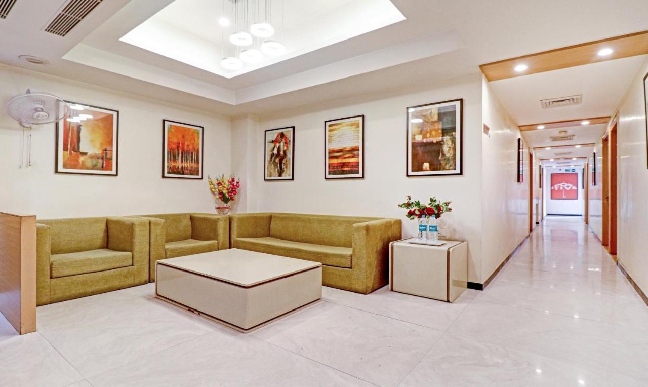 Treebo Galaxy Rooms New Delhi Eksteriør billede