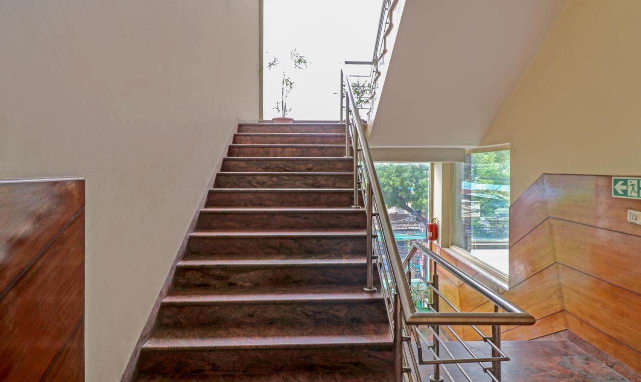 Treebo Galaxy Rooms New Delhi Eksteriør billede