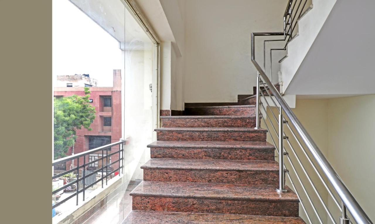 Treebo Galaxy Rooms New Delhi Eksteriør billede